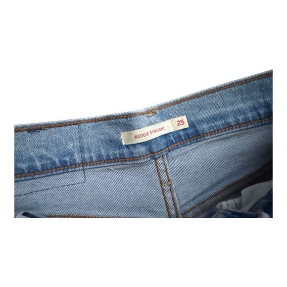 LEVIS Womens Size 25 Ripped Destroyed Wedgie Straight Blue Jeans 28" Inseam - Picture 6 of 6